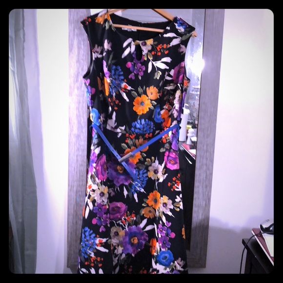 London Times Dresses & Skirts - Floral dress